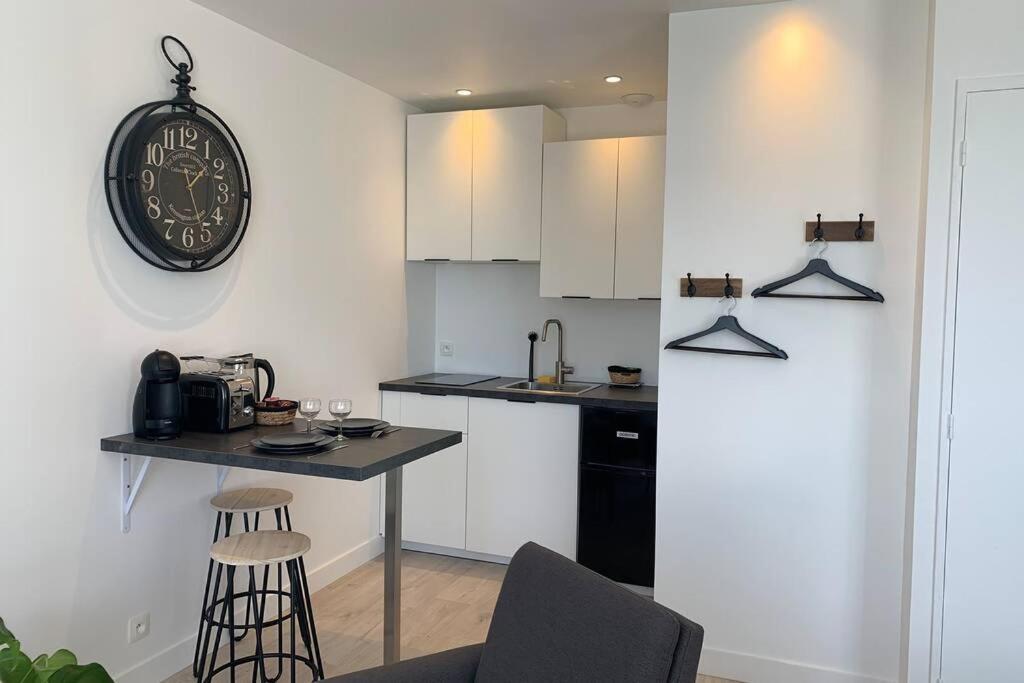 Pont-lʼAbbé Le Petit Loft - Studio - Wifi - Coeur De Ville - Parking מראה חיצוני תמונה